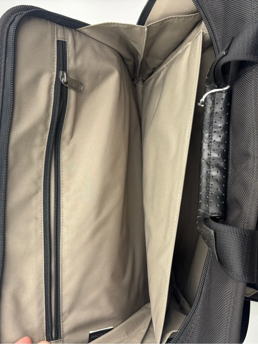 Victorinox Black Laptop Messenger Bag with Padded Strap